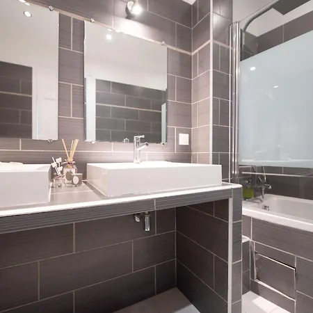 Apartment Flat In Near Sacre Coeur Paris